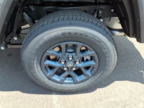 New 2026 Jeep Gladiator Sport AWD/4WD image 4