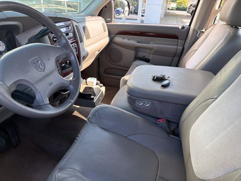 Used 2003 Dodge Ram 1500 Truck 2WD Quad Cab image 3