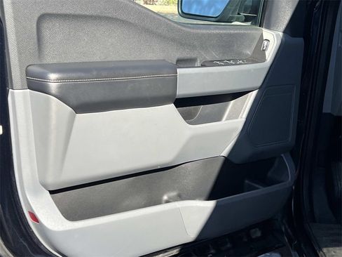 Used 2023 Ford F150 XLT w/ Trailer Tow Package image 10