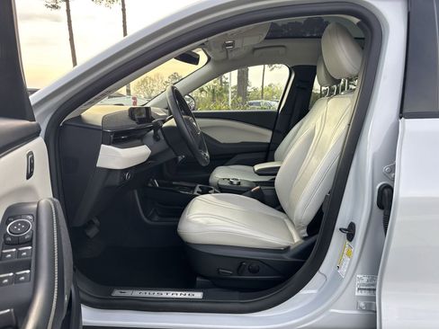 Used 2023 Ford Mustang Mach-E Premium image 16