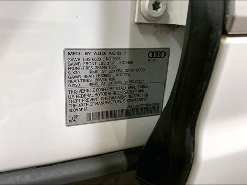 Used 2017 Audi Q7 3.0T Premium Plus w/ Premium Plus Package image 40