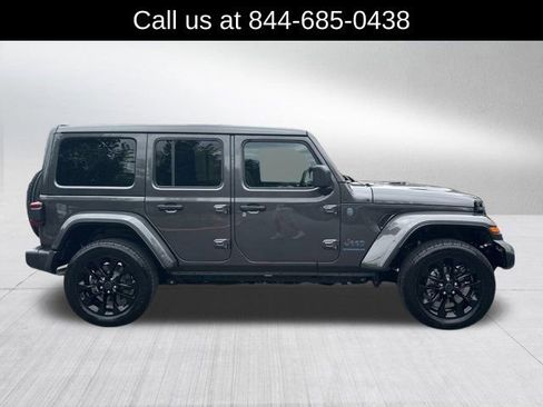 Certified 2025 Jeep Wrangler Unlimited Sahara w/ Safety Group AWD/4WD image 4