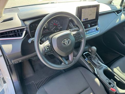 Used 2024 Toyota Corolla LE image 23