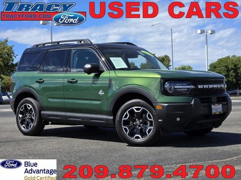 Certified 2025 Ford Bronco Sport Outer Banks w/ Outer Banks Tech Package+ AWD/4WD image 1