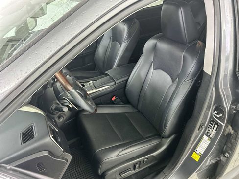 Used 2024 Lexus RX 350h image 13