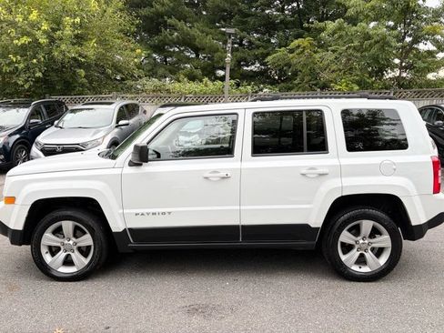 Used 2014 Jeep Patriot Latitude w/ Sun/Sound Group AWD/4WD image 4