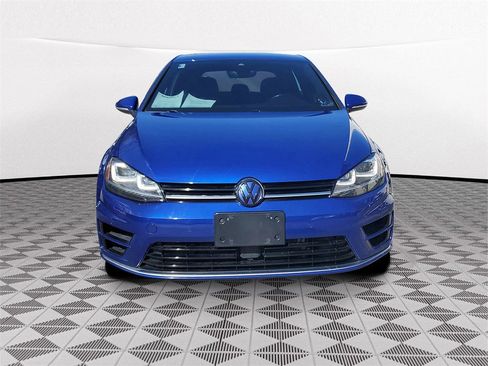 Used 2017 Volkswagen Golf R 4-Door image 2