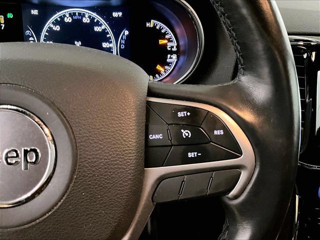 Used 2021 Jeep Grand Cherokee Laredo X AWD/4WD image 18