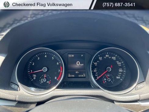 Used 2017 Volkswagen Passat 1.8T SEL Premium FWD image 35