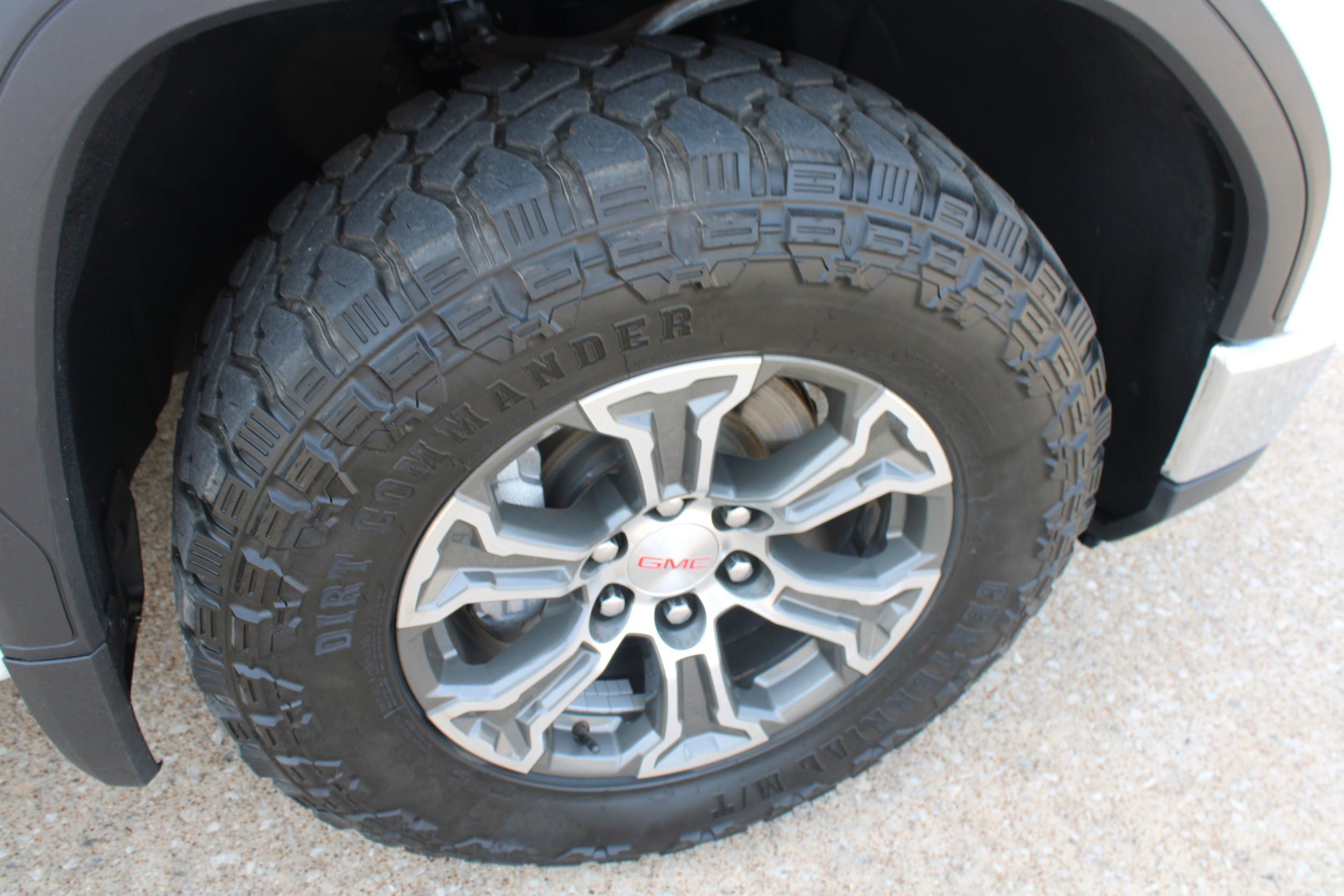 Used 2024 GMC Sierra 1500 Pro w/ Pro Value Package AWD/4WD image 14