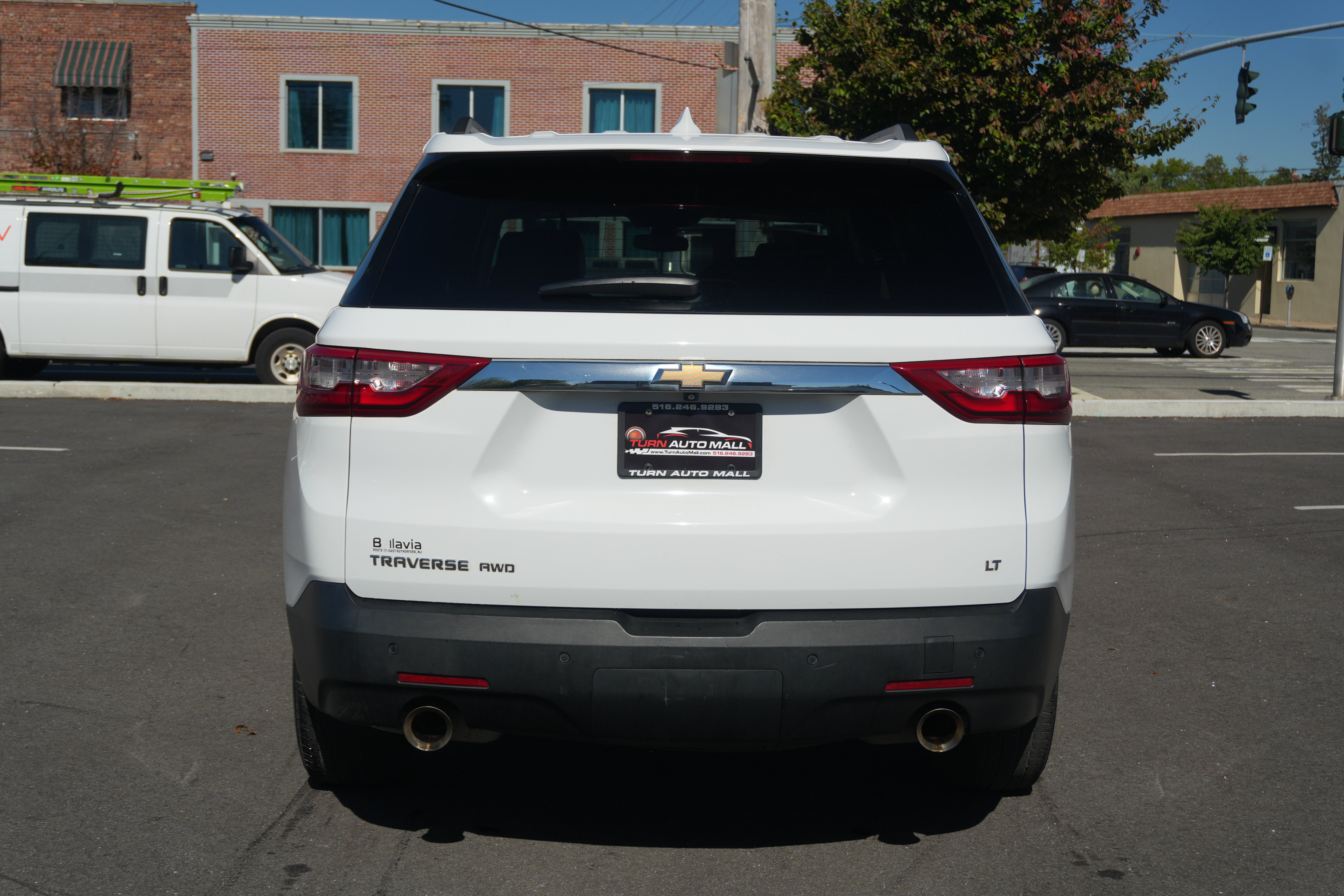 Used 2021 Chevrolet Traverse LT AWD/4WD image 4