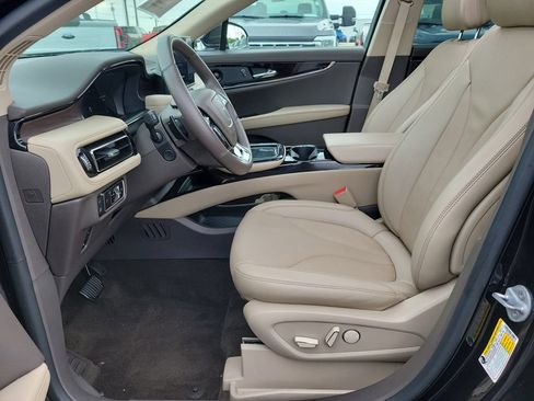 Certified 2023 Lincoln Nautilus Reserve w/ Luxury Package AWD/4WD image 25