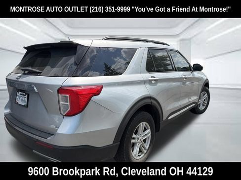 Used 2020 Ford Explorer XLT w/ Equipment Group 202A AWD/4WD image 5
