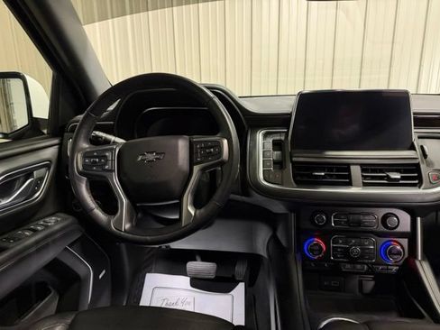 Used 2022 Chevrolet Suburban Z71 w/ Z71 Off-Road Package AWD/4WD image 37