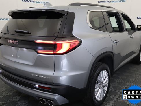 Used 2026 GMC Acadia Elevation w/ Elevation Premium Package AWD/4WD image 6