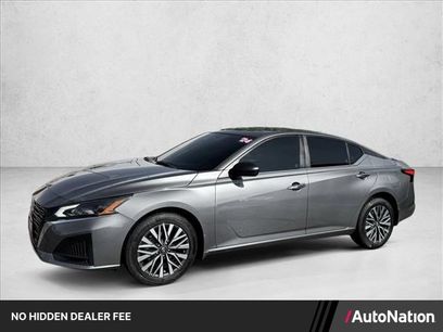 Used 2024 Nissan Altima 2.5 SV
