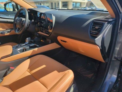 Used 2024 Lexus NX 250 FWD image 32