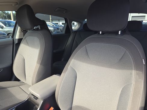 Certified 2025 Kia K4 FWD image 21