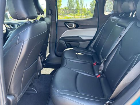 Used 2025 Jeep Compass Limited AWD/4WD image 27