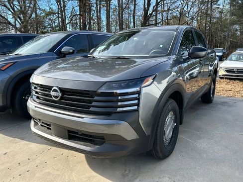 New 2026 Nissan Kicks S image 1