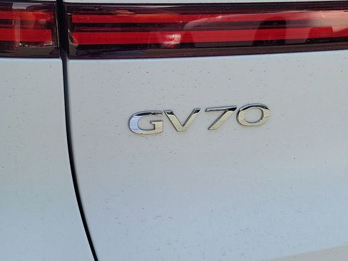 Used 2024 Genesis GV70 3.5T Sport w/ Sport Prestige Package AWD/4WD image 18