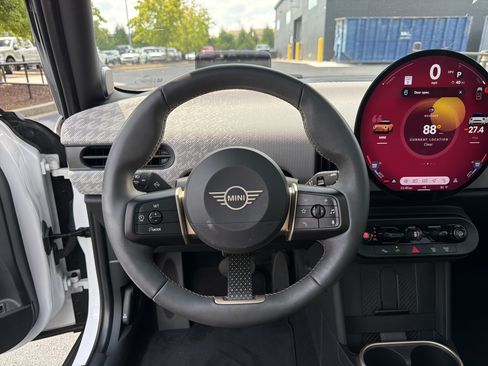 Used 2025 MINI Cooper S FWD image 17