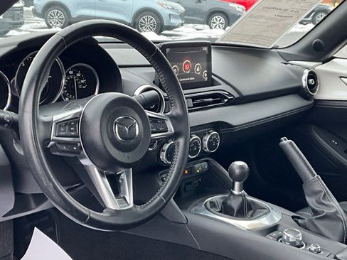 Used 2020 MAZDA MX-5 Miata RF Grand Touring image 17