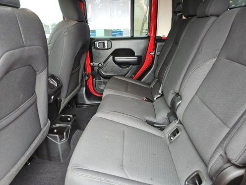 Used 2023 Jeep Gladiator Sport image 13