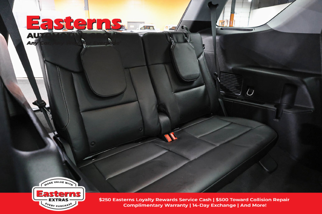 Used 2023 Ford Explorer Limited AWD/4WD image 26