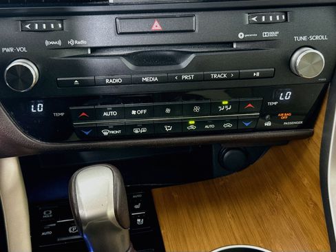 Used 2017 Lexus RX 350 AWD image 18