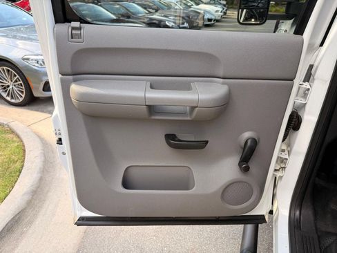Used 2007 GMC Sierra 3500 W/T AWD/4WD image 23