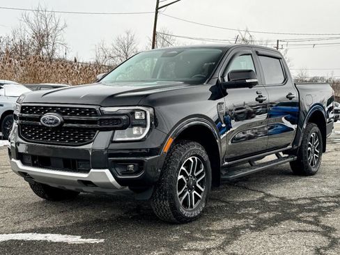 Used 2024 Ford Ranger Lariat w/ FX4 Off-Road Package image 7