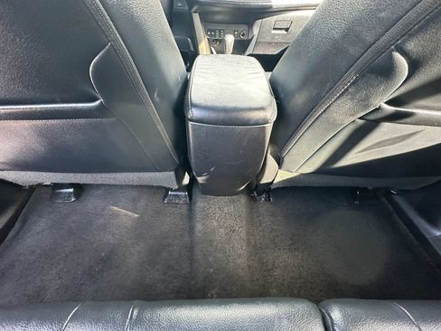 Used 2015 Toyota RAV4 Limited AWD/4WD image 30
