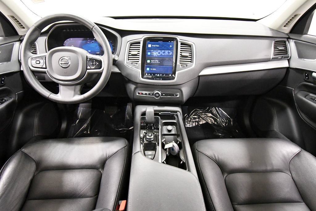 Used 2023 Volvo XC90 B5 Core AWD/4WD image 3