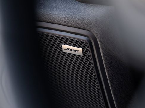 New 2026 Porsche Macan Turbo image 24