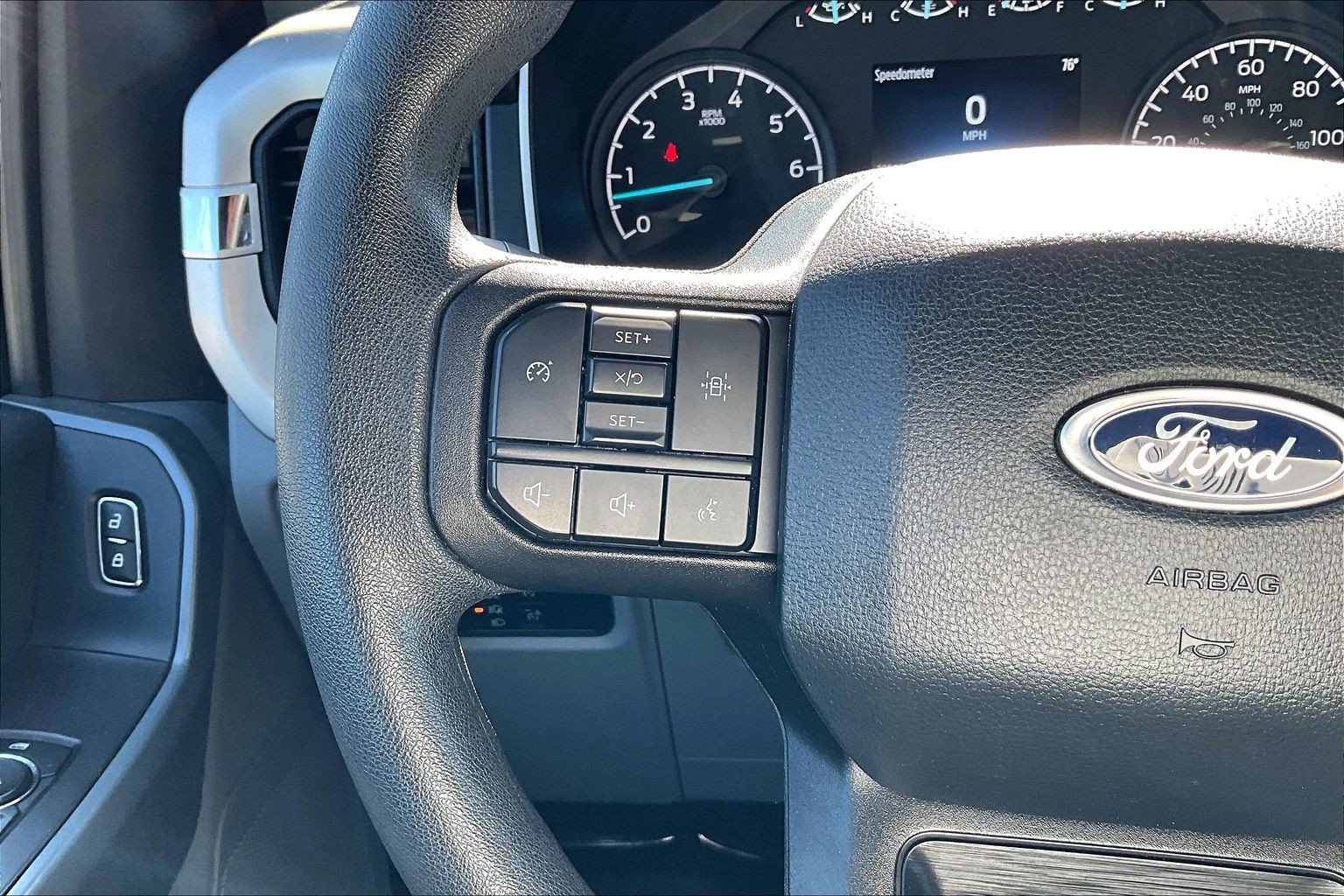 Used 2023 Ford F150 XLT AWD/4WD image 12