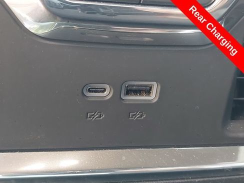 Used 2024 Chevrolet Silverado 2500 High Country w/ High Country Premium Package AWD/4WD image 33