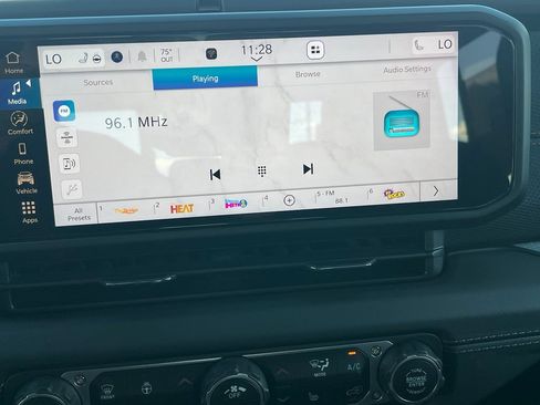 Certified 2025 Jeep Gladiator Mojave w/ Convenience Group image 26