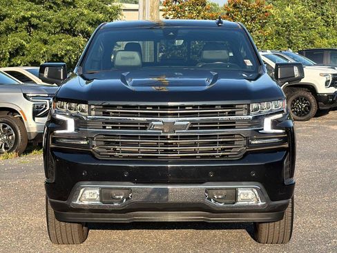 Used 2021 Chevrolet Silverado 1500 High Country w/ Technology Package AWD/4WD image 2