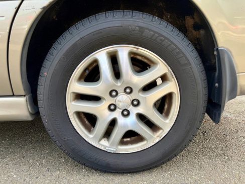 Used 2003 Subaru Outback Wagon AWD/4WD image 28