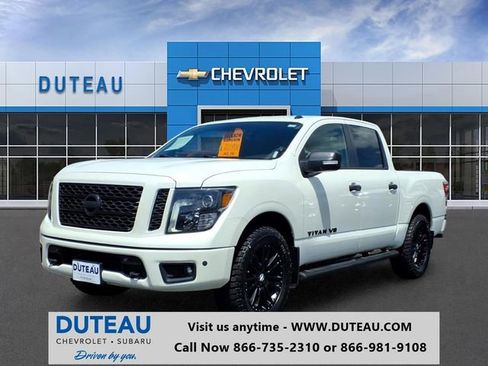 Used 2019 Nissan Titan SV w/ SV Convenience Package AWD/4WD image 1