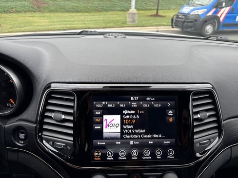 Used 2019 Jeep Grand Cherokee Limited X AWD/4WD image 29