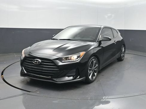 Used 2019 Hyundai Veloster 2.0 Premium FWD image 1