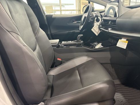 New 2026 Toyota Prius Plug-In Hybrid image 25