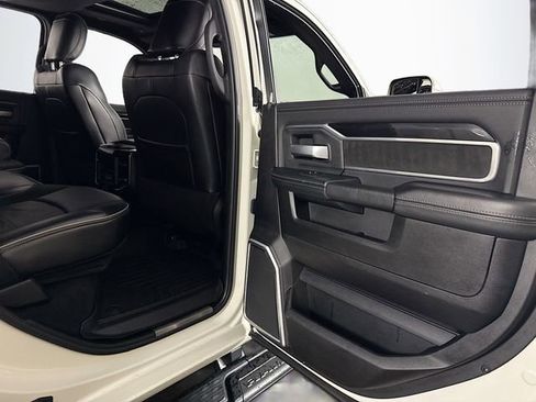 Used 2019 RAM 2500 Laramie image 35
