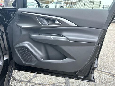 New 2026 Chevrolet Equinox EV LT image 15