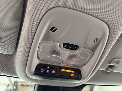 Used 2023 Chevrolet TrailBlazer LT image 29