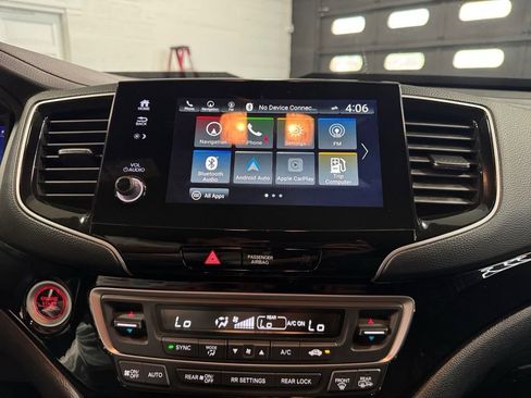 Used 2024 Honda Passport Black Edition image 18