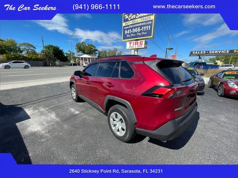 Used 2020 Toyota RAV4 LE image 3