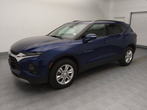 Used 2022 Chevrolet Blazer LT image 2